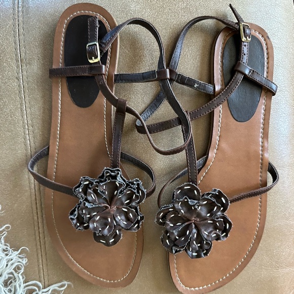 Madden Girl sandals - Picture 3 of 3